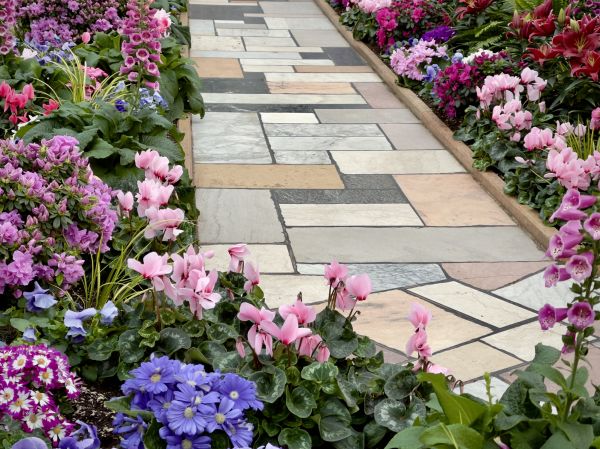 Cost of Garden Path Installation in Grand Rapids